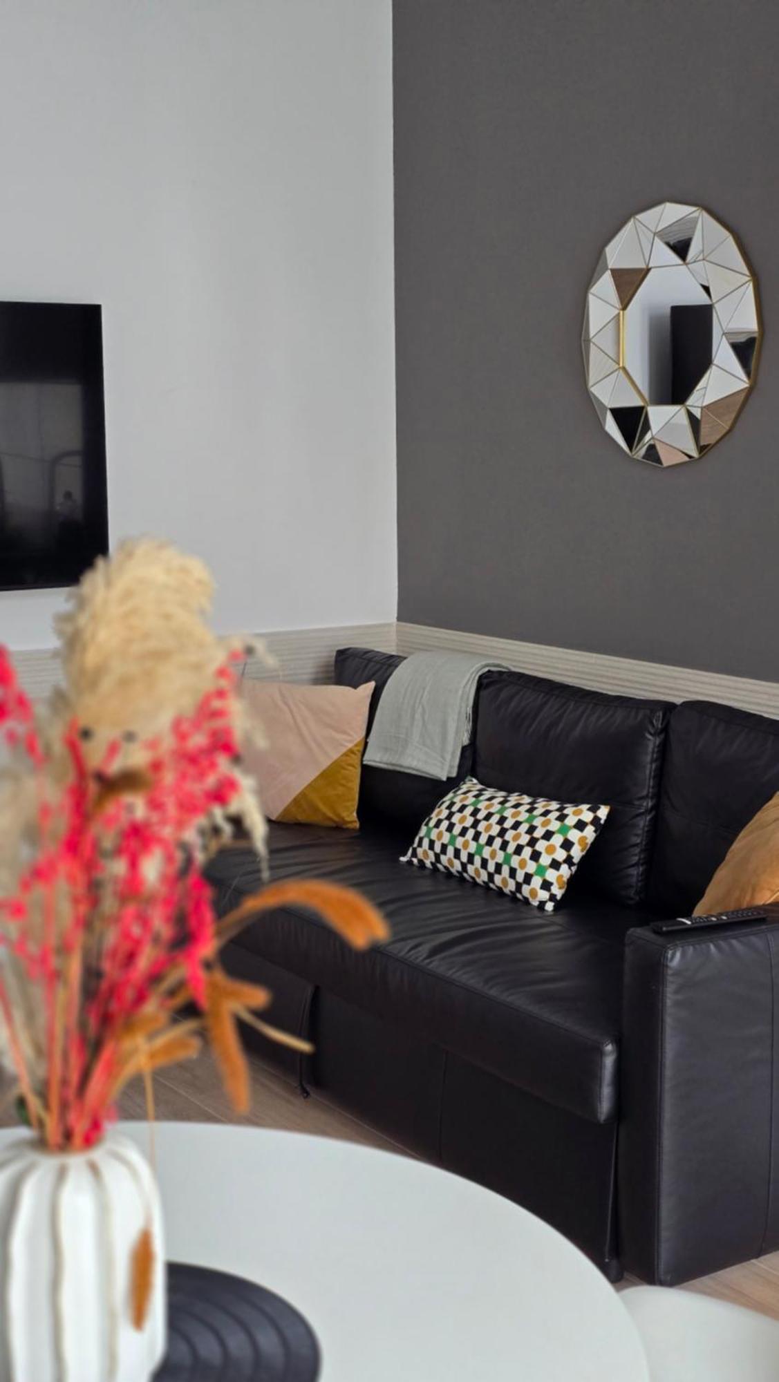 Hlius Brand New Apartments Валенсия Экстерьер фото